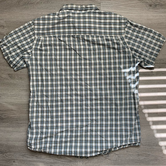 Old navy vintage button up short sleeve plaid - Picture 2 of 3